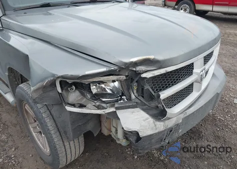 2009 Dodge Dakota Bighorn/Lonestar z USA, uszkodzony, nr VIN 1D7HE38K09S792928